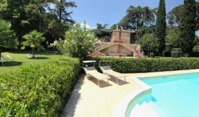  Hotel Parco Dei Cavalieri Assisi  Петриньяно